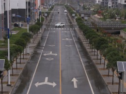 烏魯木齊機場改擴建工程飛行區場道工程順利通過第一階段土石方工程分部工程驗收